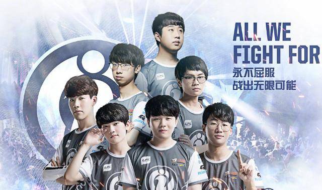 这位年轻选 这位年轻选