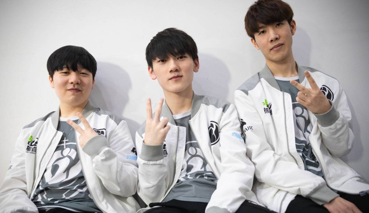 凭借出色的 凭借出色的