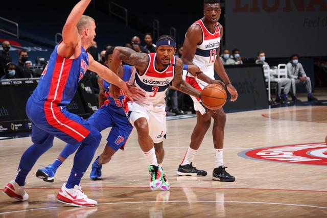 球回报了身 球回报了身