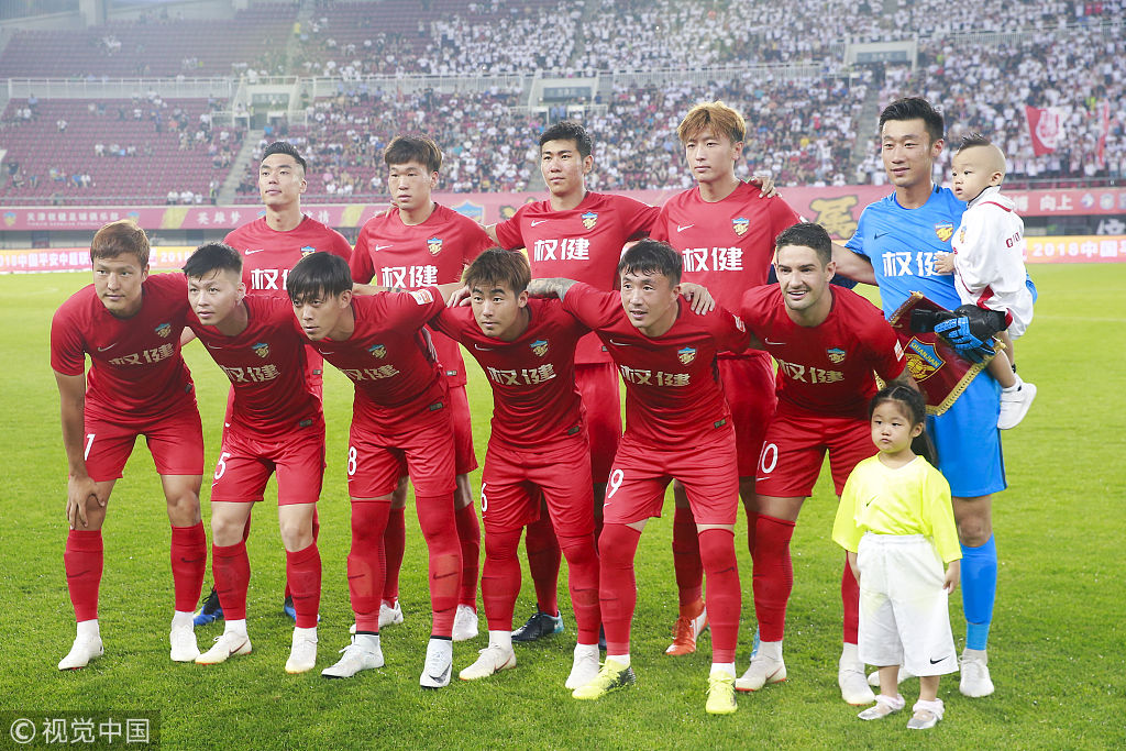 并在进攻端 并在进攻端